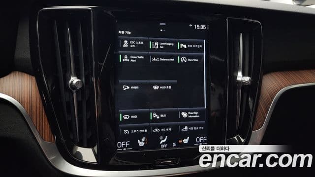 Volvo V60 Cross Country 2세대 T5 AWD, 2019 17