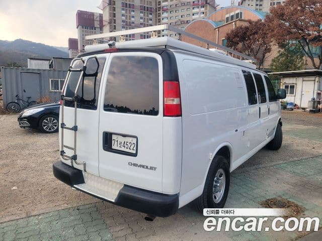 Chevrolet 익스프레스밴, 2005 2