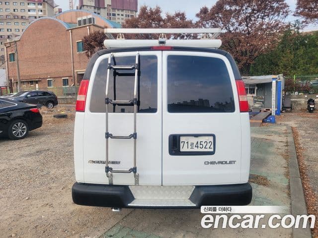 Chevrolet 익스프레스밴, 2005 4