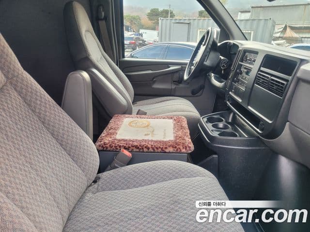 Chevrolet 익스프레스밴, 2005 10