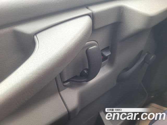 Chevrolet 익스프레스밴, 2005 12