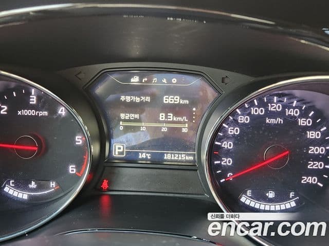 Kia All New Carnival Noblesse, 2017 8