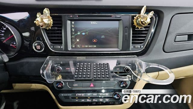 Kia All New Carnival VIP, 2016 14