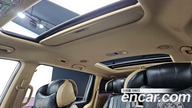 Kia All New Carnival VIP, 2016 19