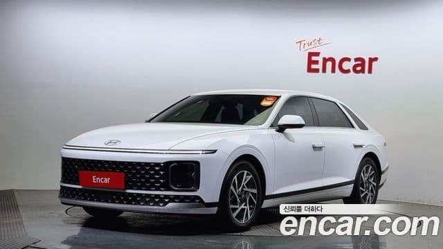 Hyundai Grandeur (GN7) люксовая версия, 2024 1