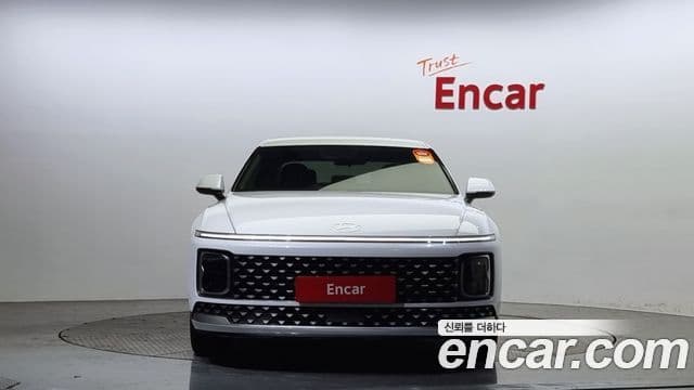 Hyundai Grandeur (GN7) люксовая версия, 2024 3