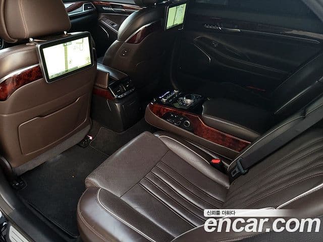 Genesis EQ900 Prestige, 2016 12