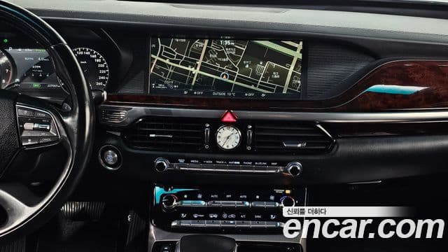 Genesis EQ900 Prestige, 2016 15