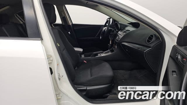 마쯔다 마쯔다 3 2세대, 2011 11