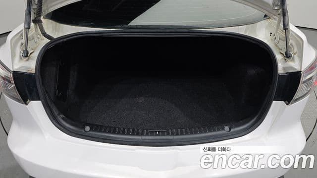 마쯔다 마쯔다 3 2세대, 2011 20