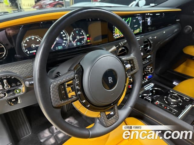 Rolls-Royce 고스트 2세대 6.7 V12 чёрный эмблема, badge, 2022 7