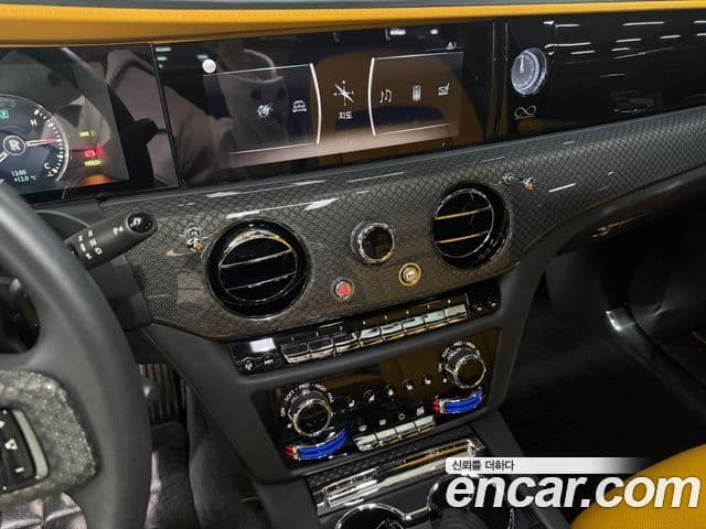 Rolls-Royce 고스트 2세대 6.7 V12 чёрный эмблема, badge, 2022 8