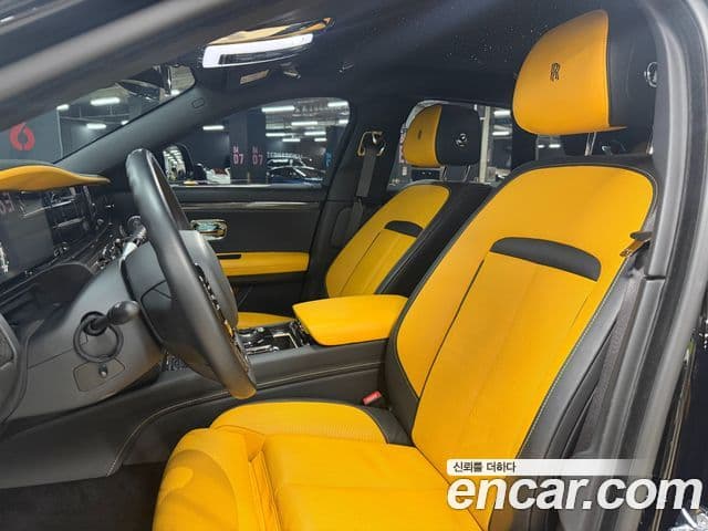 Rolls-Royce 고스트 2세대 6.7 V12 чёрный эмблема, badge, 2022 11