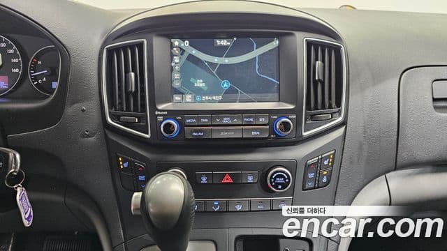 Hyundai Grand Starex Smart, 2017 16