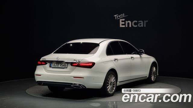 Mercedes-Benz E-класс W213 Exclusive, 2023 2