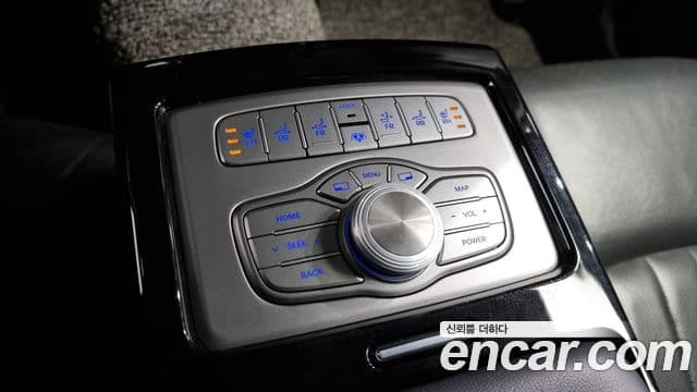 Hyundai Genesis Special, 2013 17