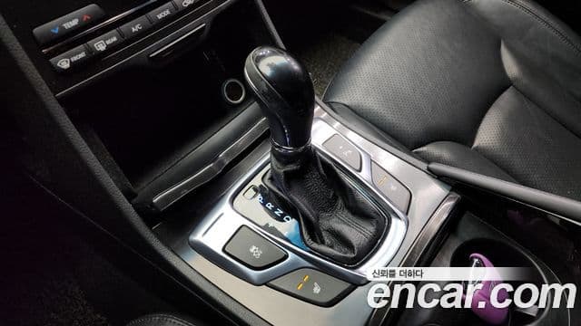Hyundai Grandeur HG Modern, 2015 9