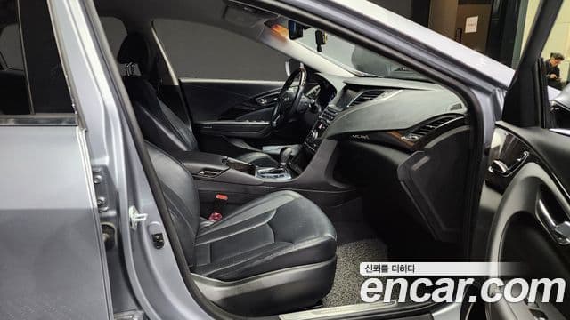 Hyundai Grandeur HG Modern, 2015 11