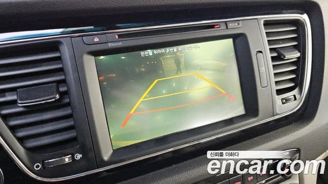 Kia All New Carnival VIP, 2016 16