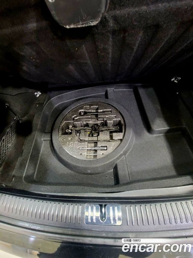 Genesis EQ900 Luxury, 2016 18