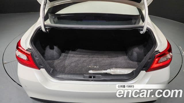 Nissan 알티마 L33, 2017 20
