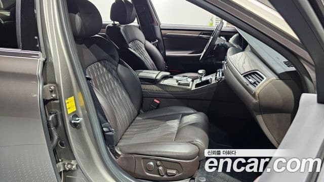 Genesis G90 Premium Luxury, 2021 10