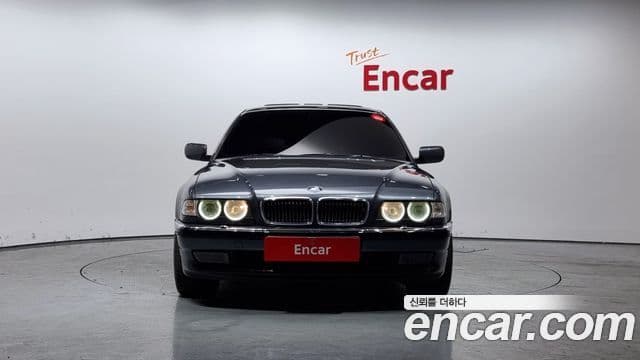 BMW 7시리즈 E38, 2001 3