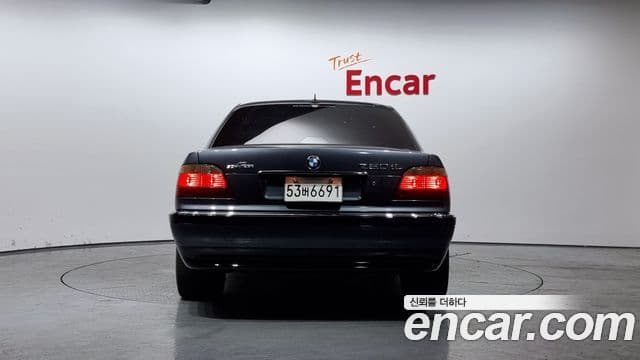 BMW 7시리즈 E38, 2001 4