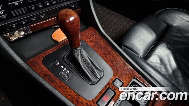 BMW 7시리즈 E38, 2001 9