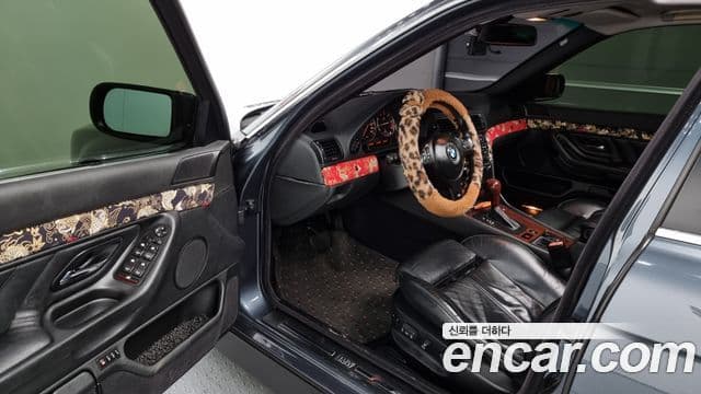 BMW 7시리즈 E38, 2001 10