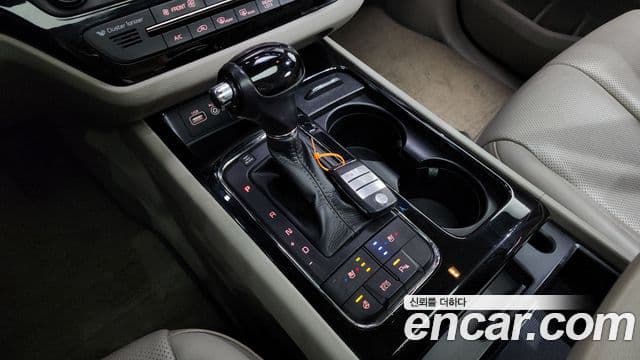 Kia All New Carnival President, 2016 9