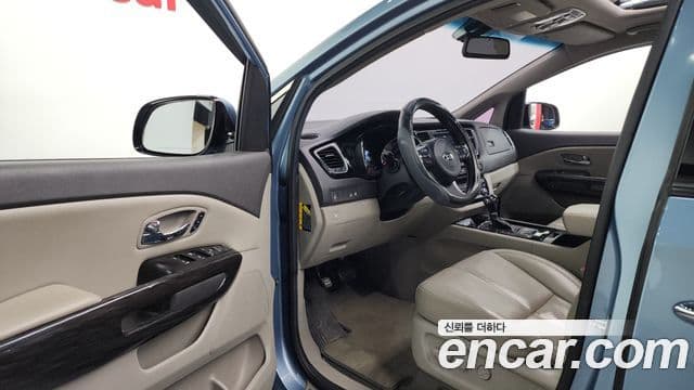 Kia All New Carnival President, 2016 10