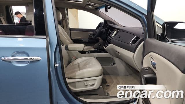Kia All New Carnival President, 2016 11