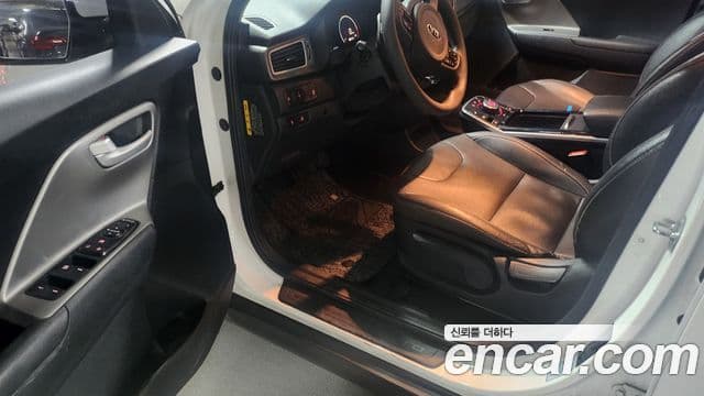 Kia Niro EV таксомоторный тип, 2019 12