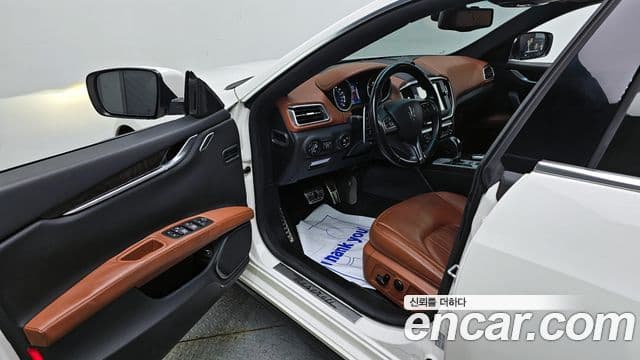 Maserati 기블리 3세대, 2016 10