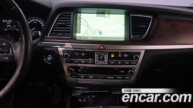 Genesis G80 Premium Luxury, 2018 15