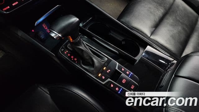 Kia All New K7 Noblesse, 2016 9