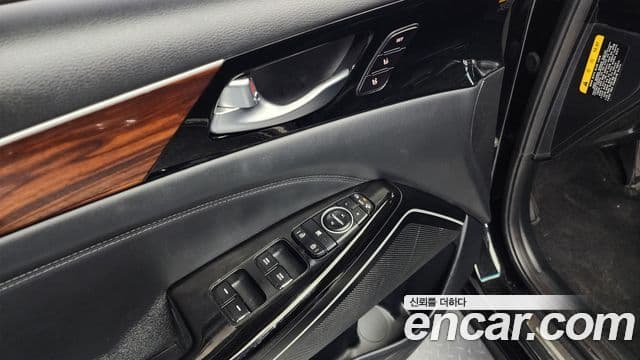 Kia All New K7 Noblesse, 2016 17