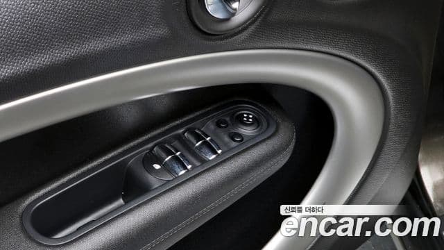 Mini Cooper D Countryman 1세대, 2015 18