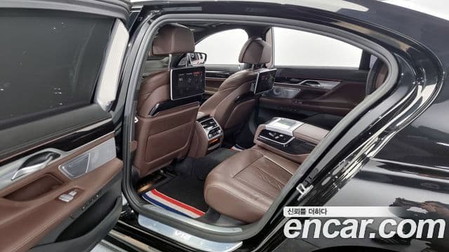 BMW 7시리즈 (G11) M760Li xDrive, 2018 11