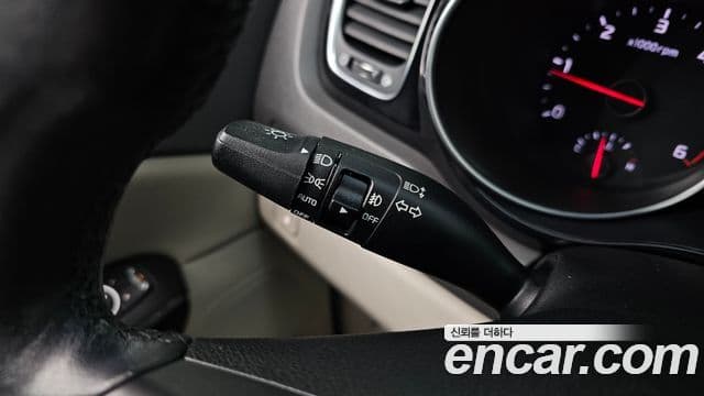 Kia All New Carnival Prestige, 2015 15