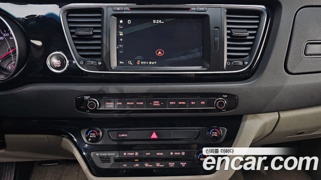 Kia All New Carnival Prestige, 2015 16