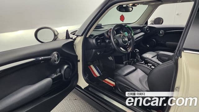 Mini Cooper 3세대, 2018 10