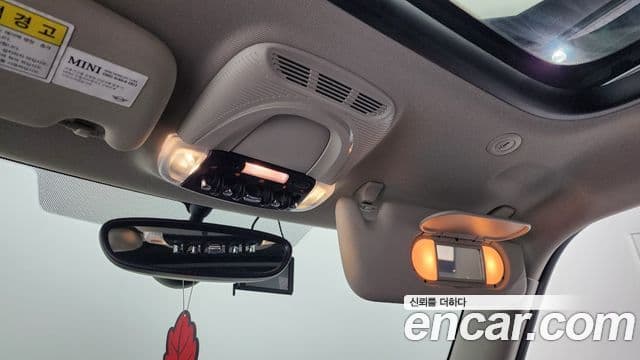 Mini Cooper 3세대, 2018 17