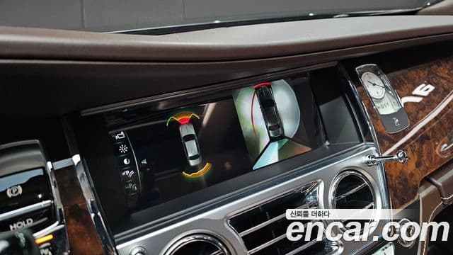 Rolls-Royce 고스트 6.6 EWB V12, 2018 14