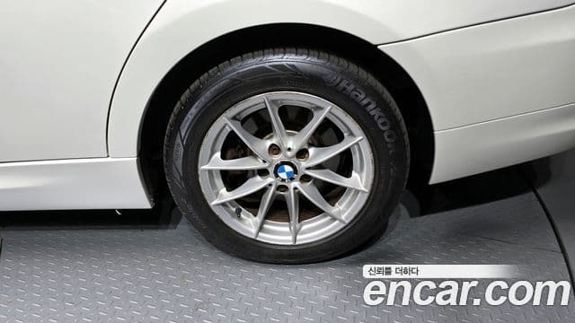 BMW 3시리즈 (E90) 320d седан, 2010 все фото