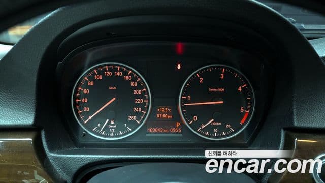 BMW 3시리즈 (E90) 320d седан, 2010 8
