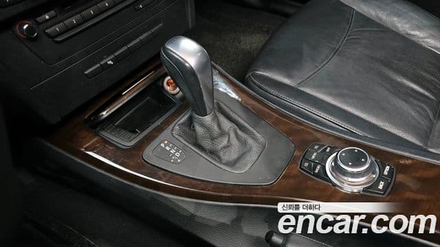 BMW 3시리즈 (E90) 320d седан, 2010 9