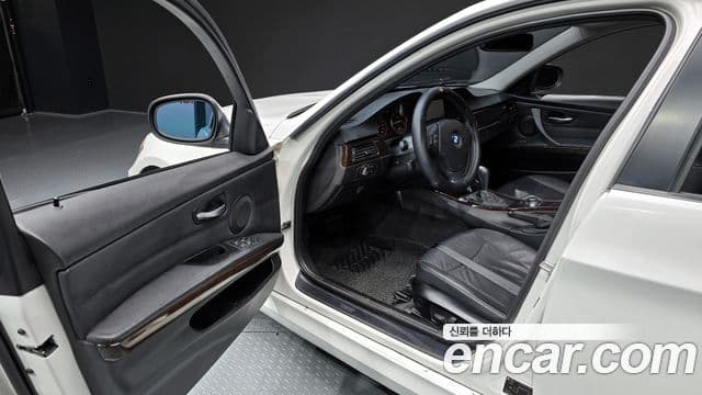 BMW 3시리즈 (E90) 320d седан, 2010 10