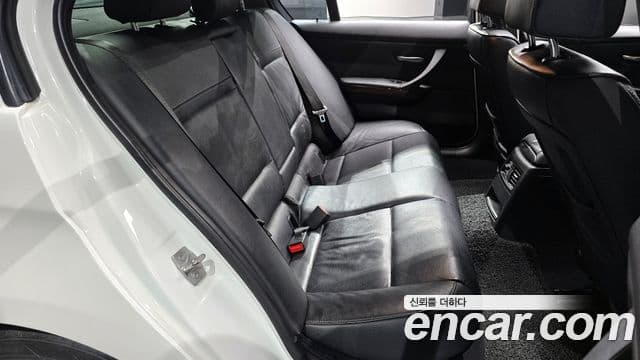 BMW 3시리즈 (E90) 320d седан, 2010 12